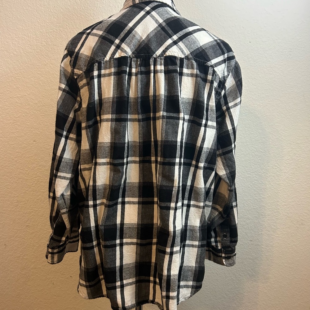 Time and Tru Black & White Plaid Flannel Shirt Size XL - Picture 3 of 10